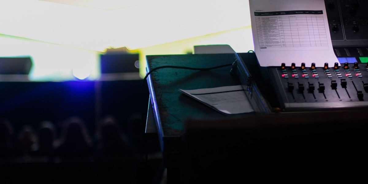 This article explains why a regional broadcasting strategy is essential for global sports rights holders and shows how to balance worldwide reach with local exp...